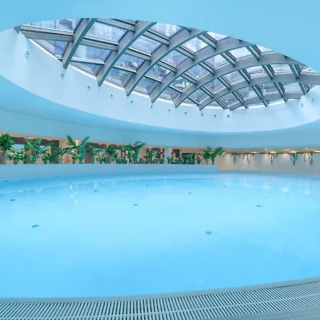 Margi Velvet 13th Floor Led Ceiling Bath Pool Stettino