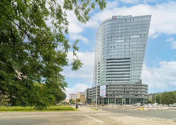 Margi Velvet 13th Floor Led Ceiling Bath Pool